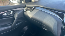 Nissan Qashqai 1.3 DiG-T Acenta Premium 5dr Petrol Hatchback